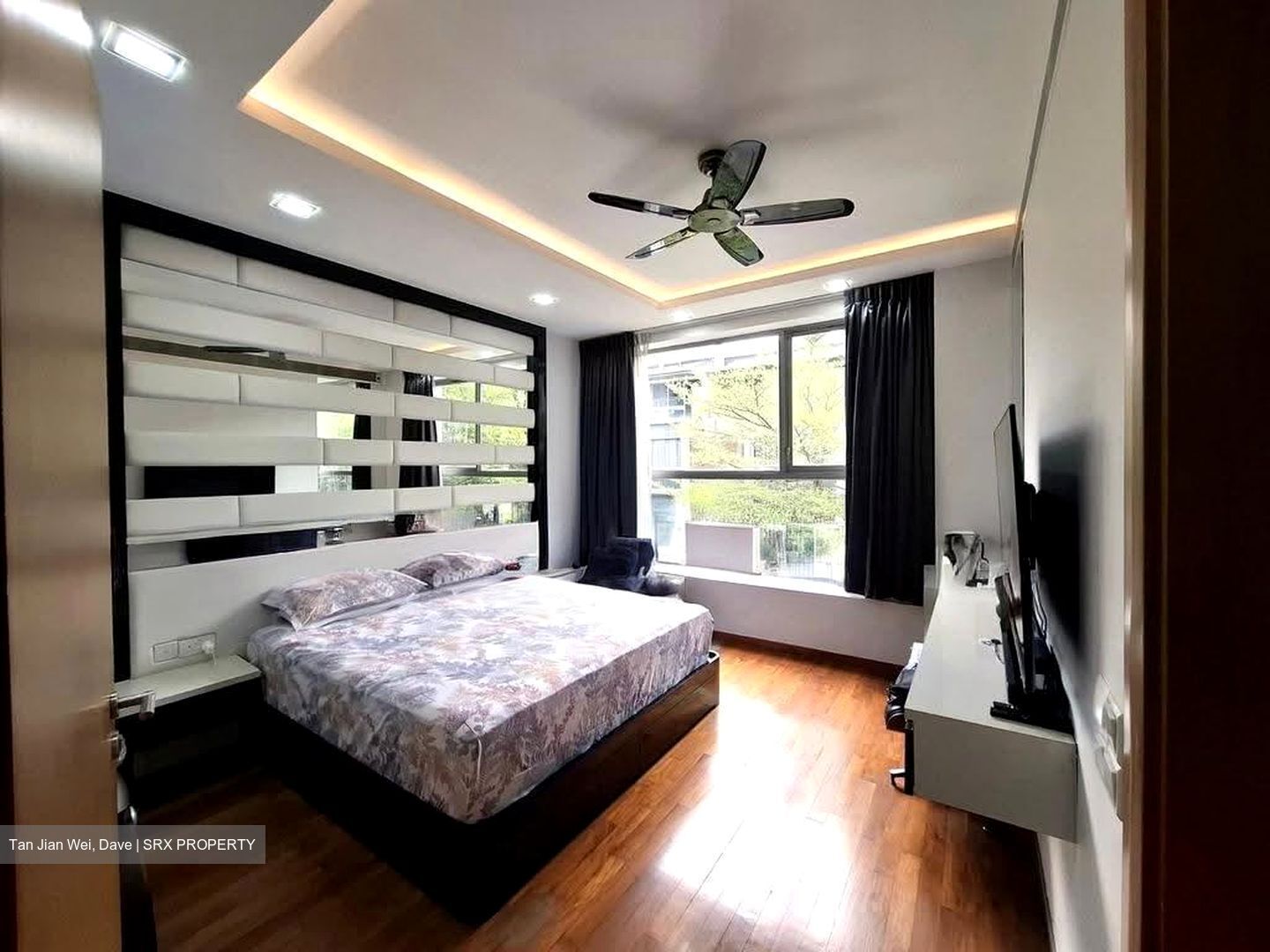Hillcrest Villa (D11), Terrace #625298271